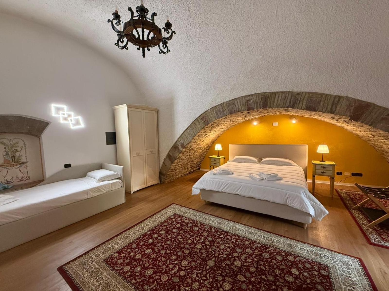 Hotel Lieto Soggiorno Ассізі Екстер'єр фото