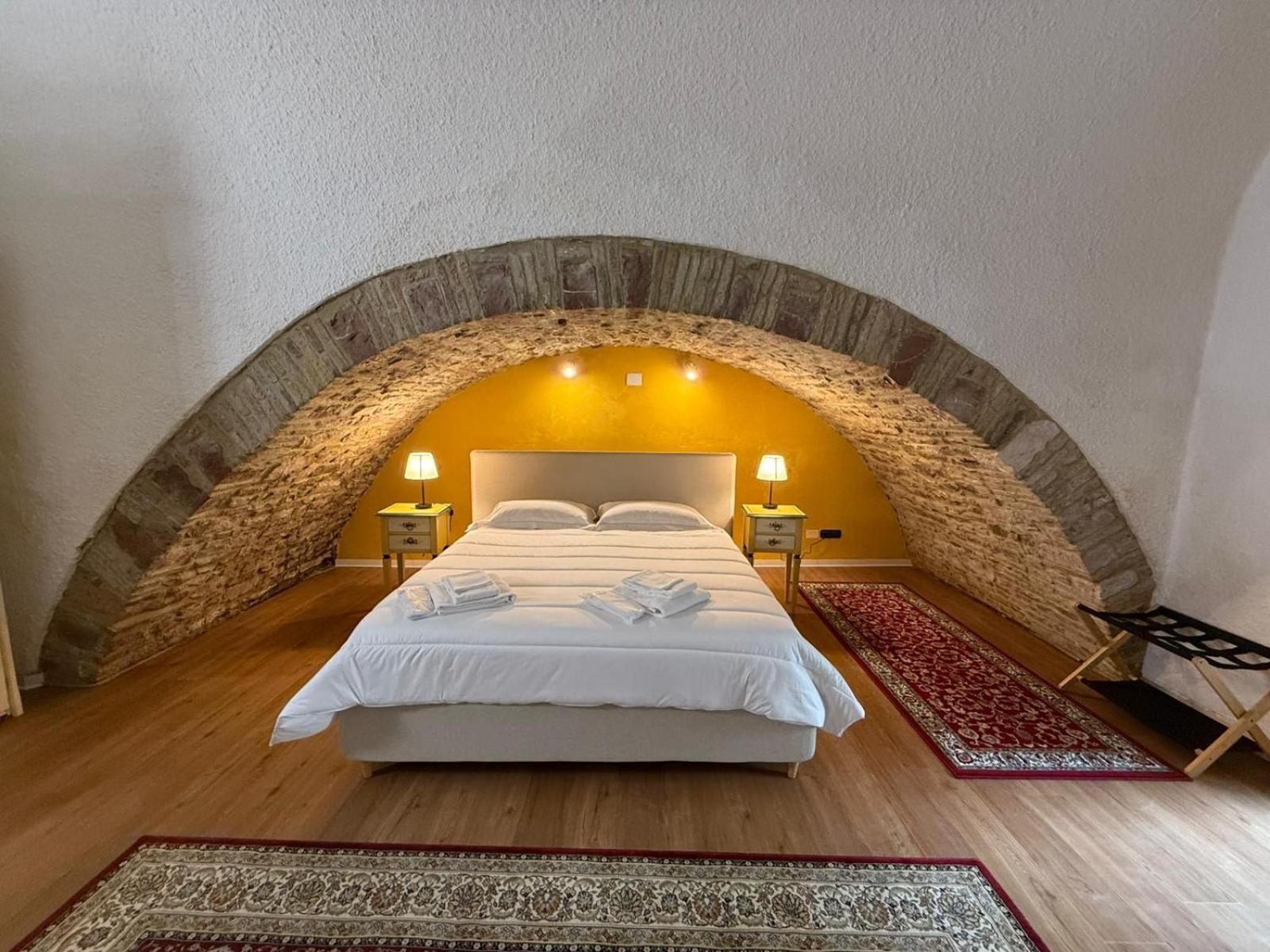 Hotel Lieto Soggiorno Ассізі Екстер'єр фото