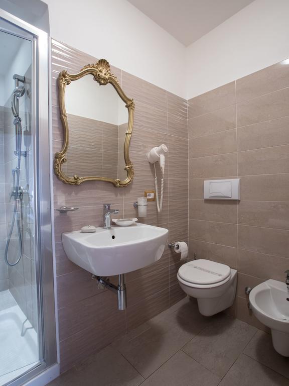 Hotel Lieto Soggiorno Ассізі Екстер'єр фото